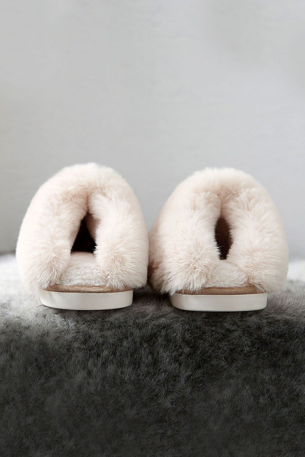 image-Khaki Cut and Sew Faux Suede Plush Lined Slippers