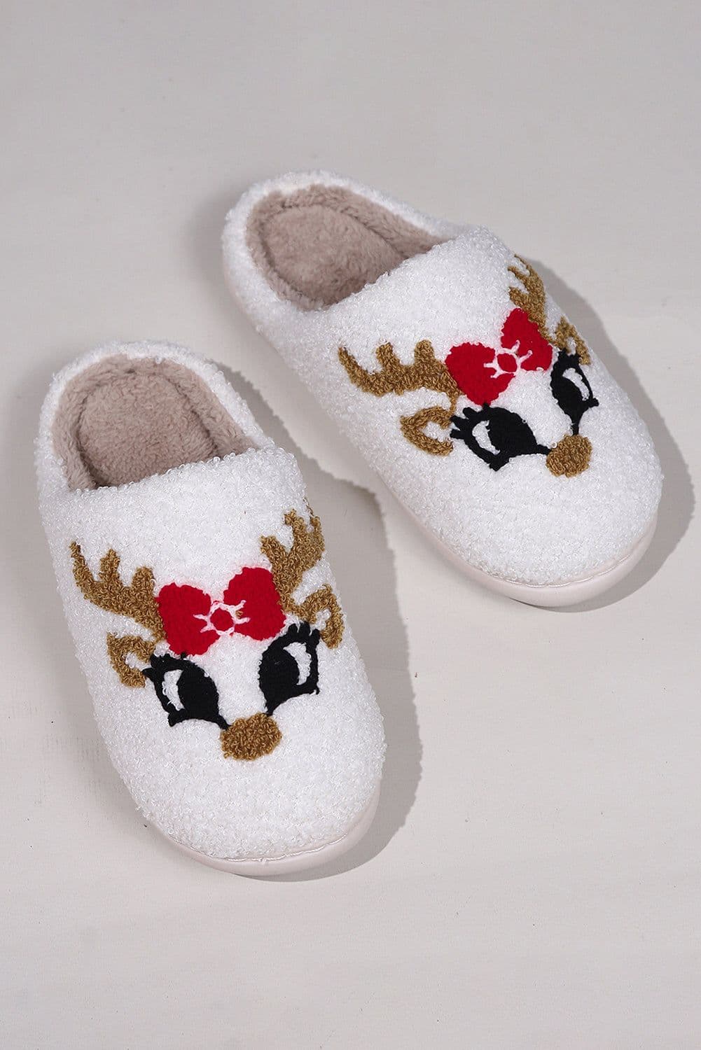 image-White Christmas Cartoon Pattern Plush Slippers