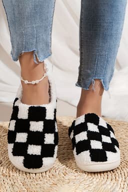 image-Black Checkered Print Fuzzy Slip On Winter Slippers