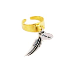 image-Statement ring in gold with feather charm