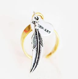 image-Statement ring in gold with feather charm