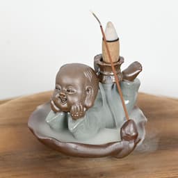 image-Brûleur d'encens en céramique "Petit Moine de la Relaxation"