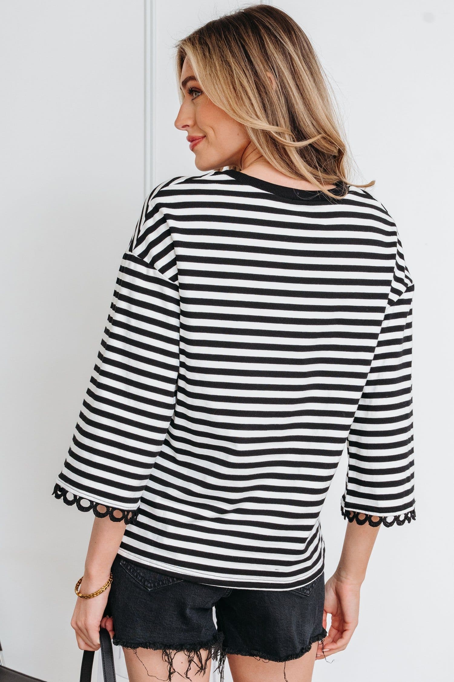 image-Sachet Pink Striped Print Drop Shoulder Lace Trim Bracelet Sleeve Loose Top