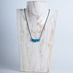 image-Collar con apatita azul, Piedra natural