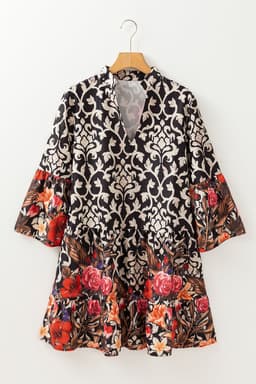 image-Retro Floral Split Neck A-line Dress - Black (62 characters)