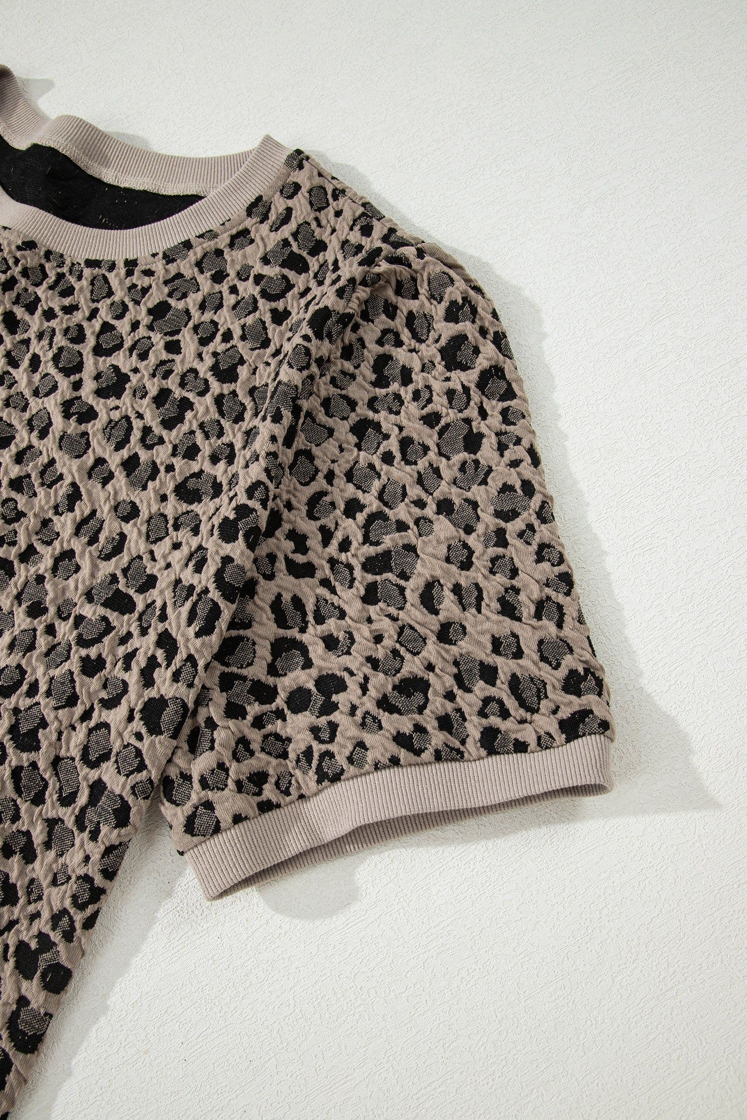 image-Khaki Leopard Print Textured Plus Size T Shirt