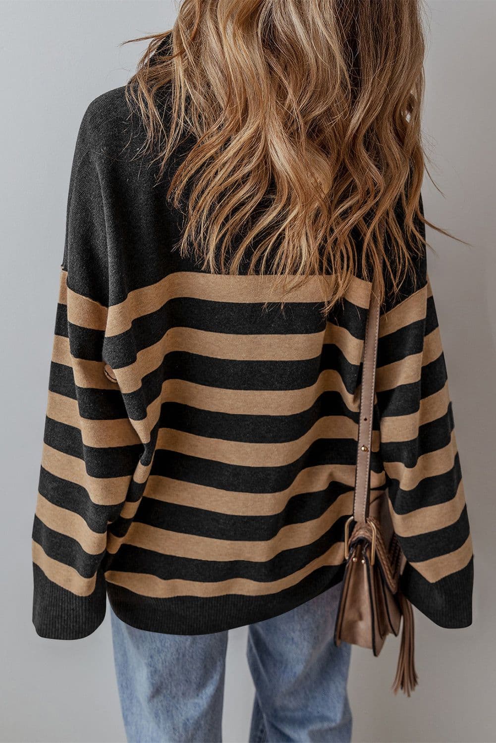 image-Oversized Stripe Collared Quarter Zipper Sweater - Black (60 chars)
