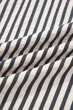 image-Black Stripe Polo Collar Half Zip Short Puff Sleeve Blouse