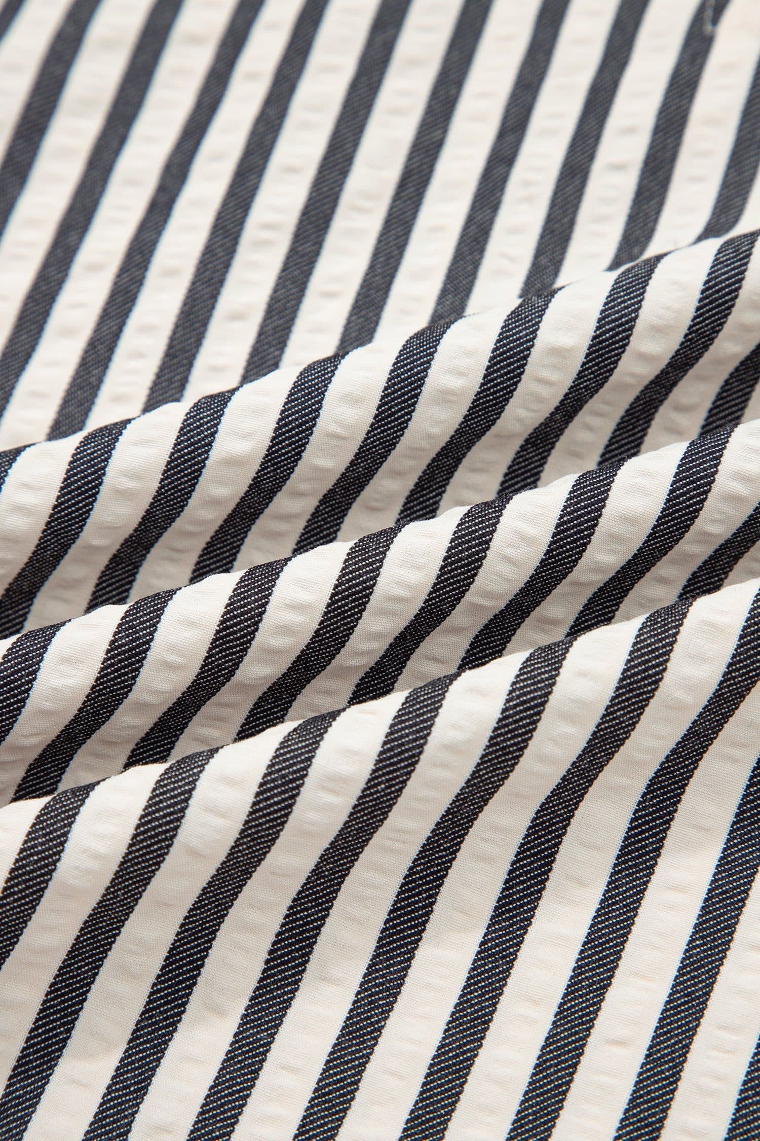 image-Black Stripe Polo Collar Half Zip Short Puff Sleeve Blouse
