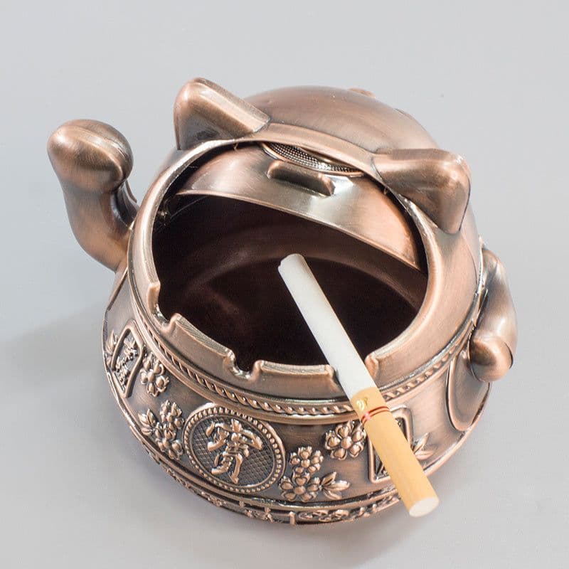 image-Lucky Cat Ashtray Creativity Personality Trendy Home Living Room With Cover Anti-fly Ash Uxury High-end Simple Ashtray