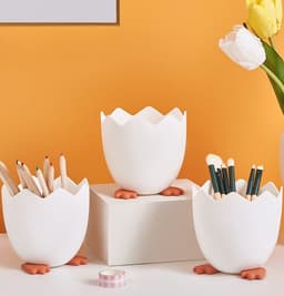 image-Pen Holder Cracked Chicken Storage Box Multifunctional