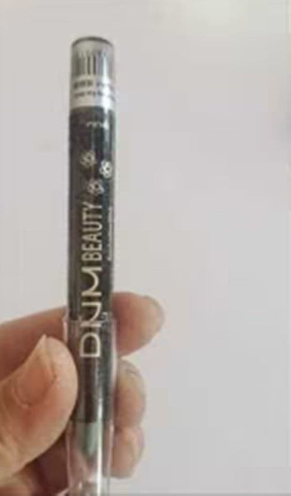 image-Pearlescent Silkworm Eyeshadow Pen Lasting Waterproof And Not Blooming Shiny Pearlescent Gel Pen 15 Color Eye Shadow Pen