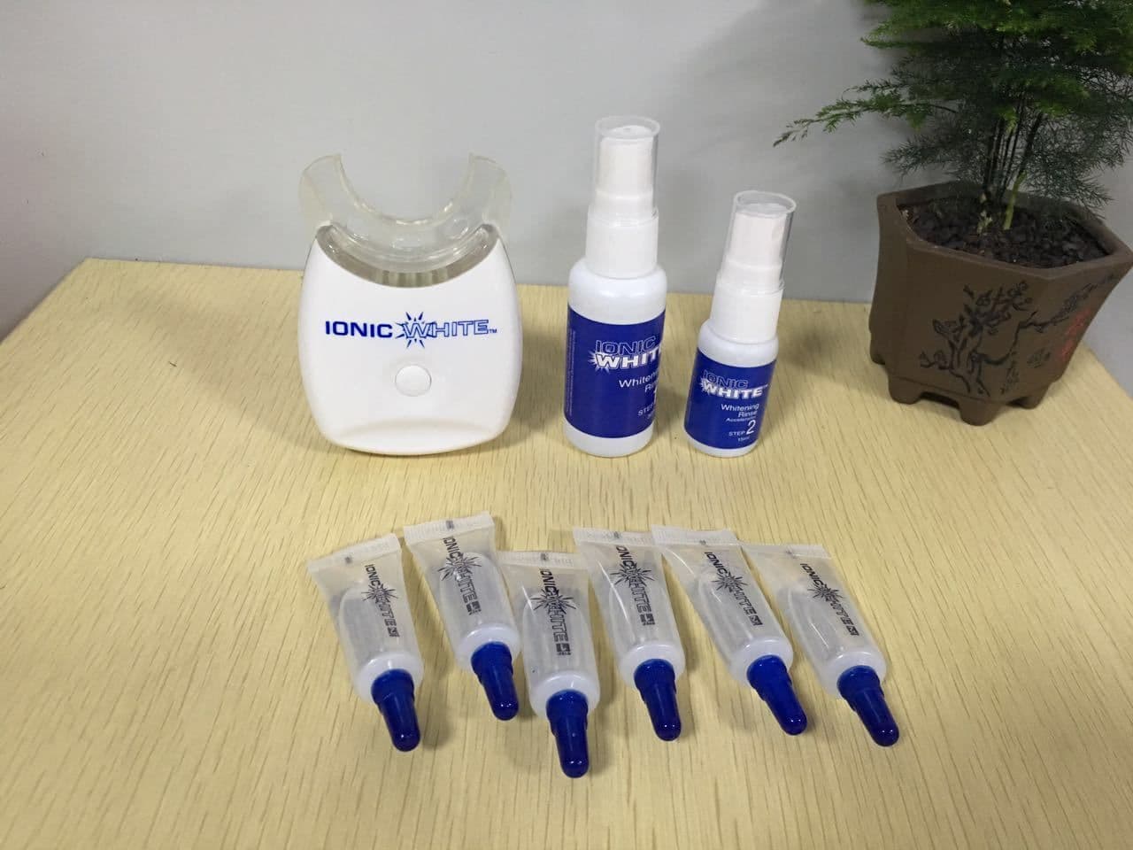 image-Oral care beauty instrument to remove stains, teeth cleaning device, tooth whitening instrument