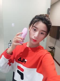 image-Waterproof silicone facial cleanser factory straight