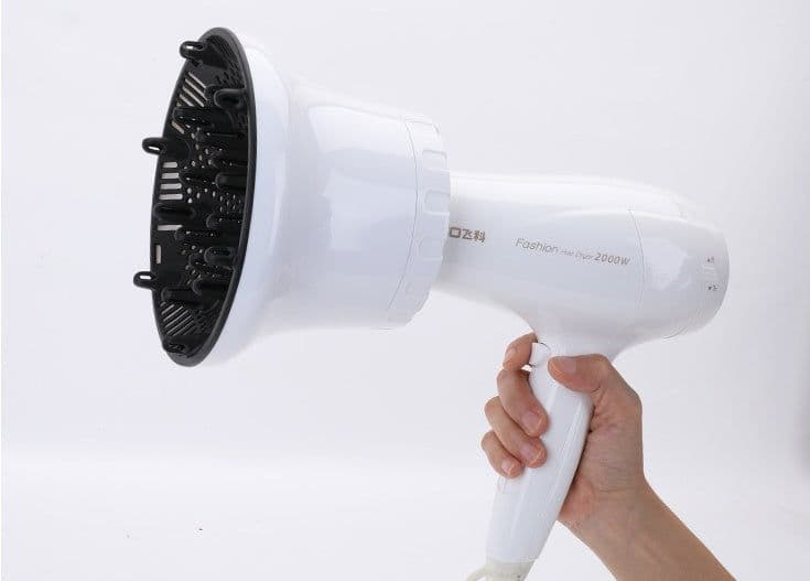 image-Hair dryer with wind hood