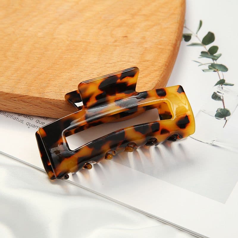 image-Vintage fashion decorative hair clips
