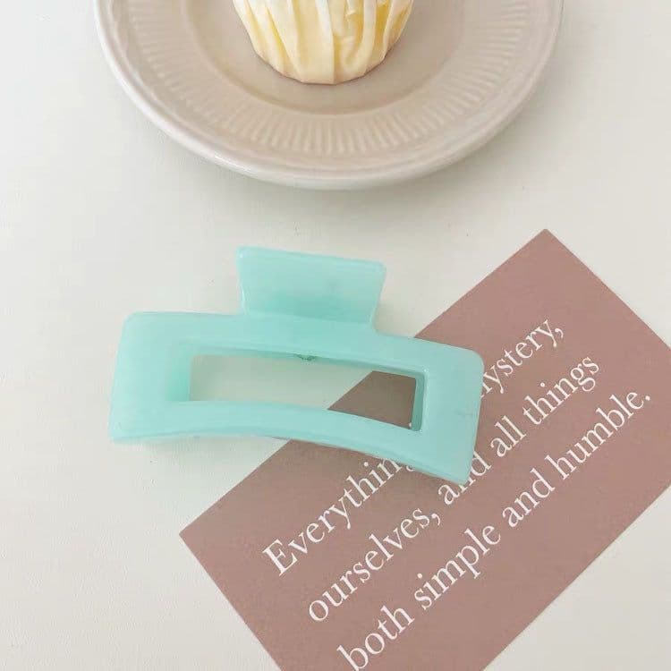 image-Vintage fashion decorative hair clips