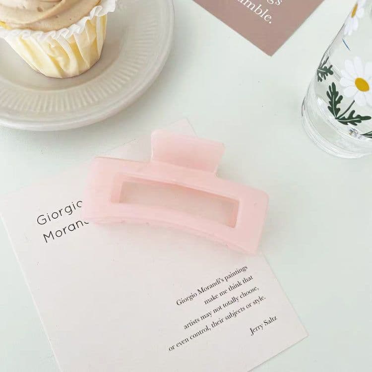 image-Vintage fashion decorative hair clips