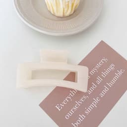 image-Vintage fashion decorative hair clips
