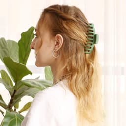 image-Candy-colored Ponytail Clip Shower Clip Hair Accessory