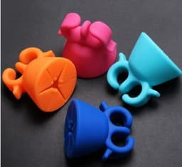 image-Silica gel nail oil bottle silicone gel nail polish removable nail polish remover.