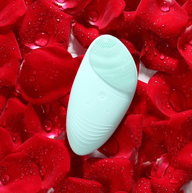 image-Silicone face wash
