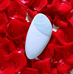 image-Silicone face wash