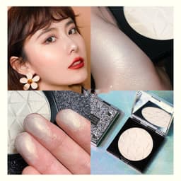 image-The stars shine in highlighter powders