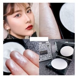 image-The stars shine in highlighter powders