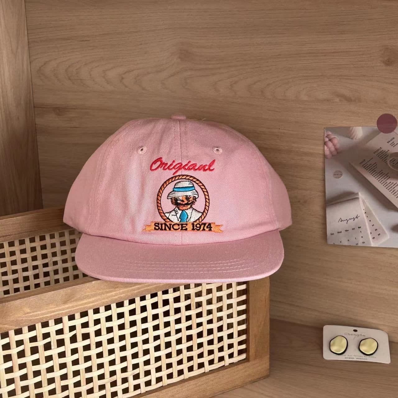 image-Men's And Women's Machine Embroidery Street Soft Top Baseball Hat