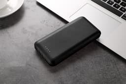 image-Comes With Three-wire Power Bank