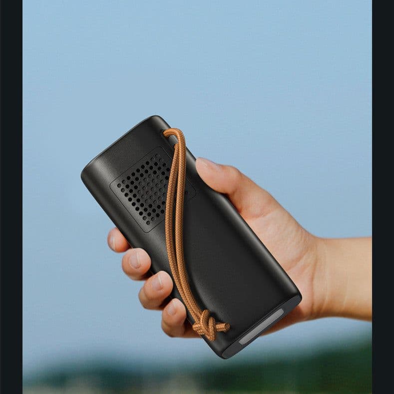 image-Battery Emergency Power Bank Outdoor Supply