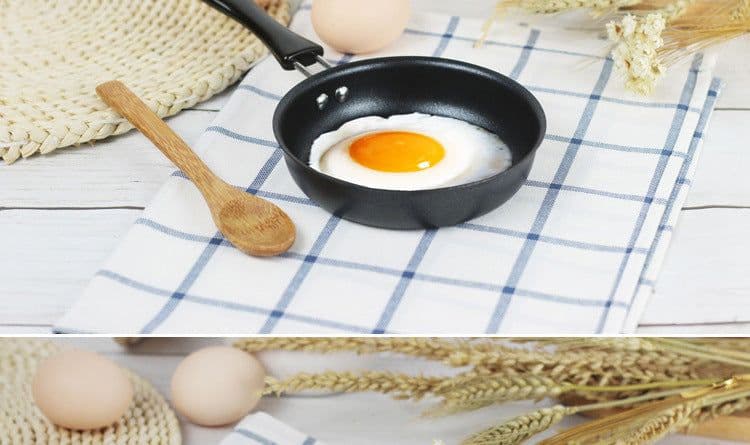 image-Amazon 12CM Mini Frying Pan Hot-selling Pure Lron Coated Non-Stick Frying Pan Frying Egg Artifact Pan