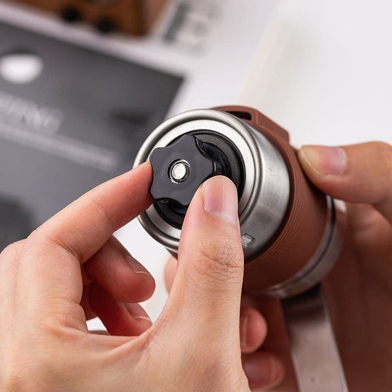 image-Stainless Steel Manual Grinding Portable Hand Coffee Machine
