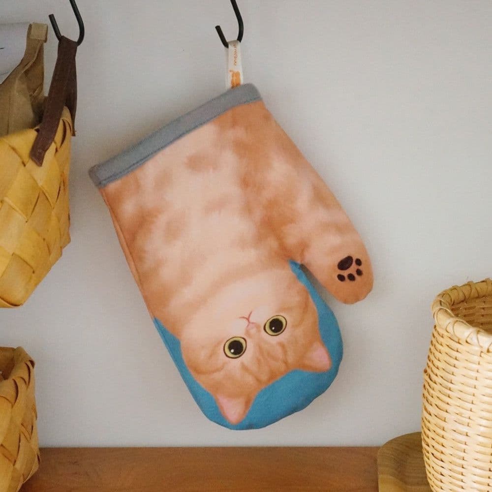 image-Cute Cute Cat Claw Microwave Oven Insulated Gloves Kitchen Baking Oven