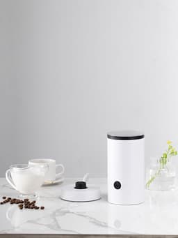 image-American Milk Frother Electric Milk Frother Household Automatic Frother