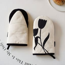 image-Thickened Anti-scalding Heat Insulation Gloves For Oven