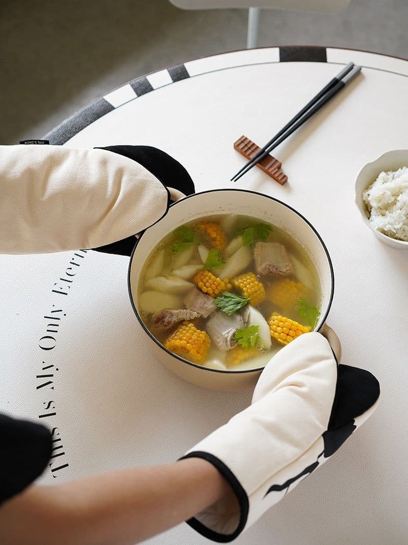 image-Thickened Anti-scalding Heat Insulation Gloves For Oven