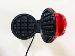image-Electric Waffle Maker Machine EU Plug Mini Eggette Breakfast Pot Pan Bubble Egg Cake Oven Waffle Molds