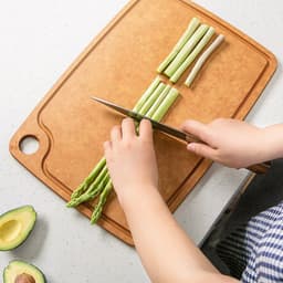 image-Anti Mildew And Anti Bacteria Solid Wood Cutting Board Of Pine Fiber Cutting Board