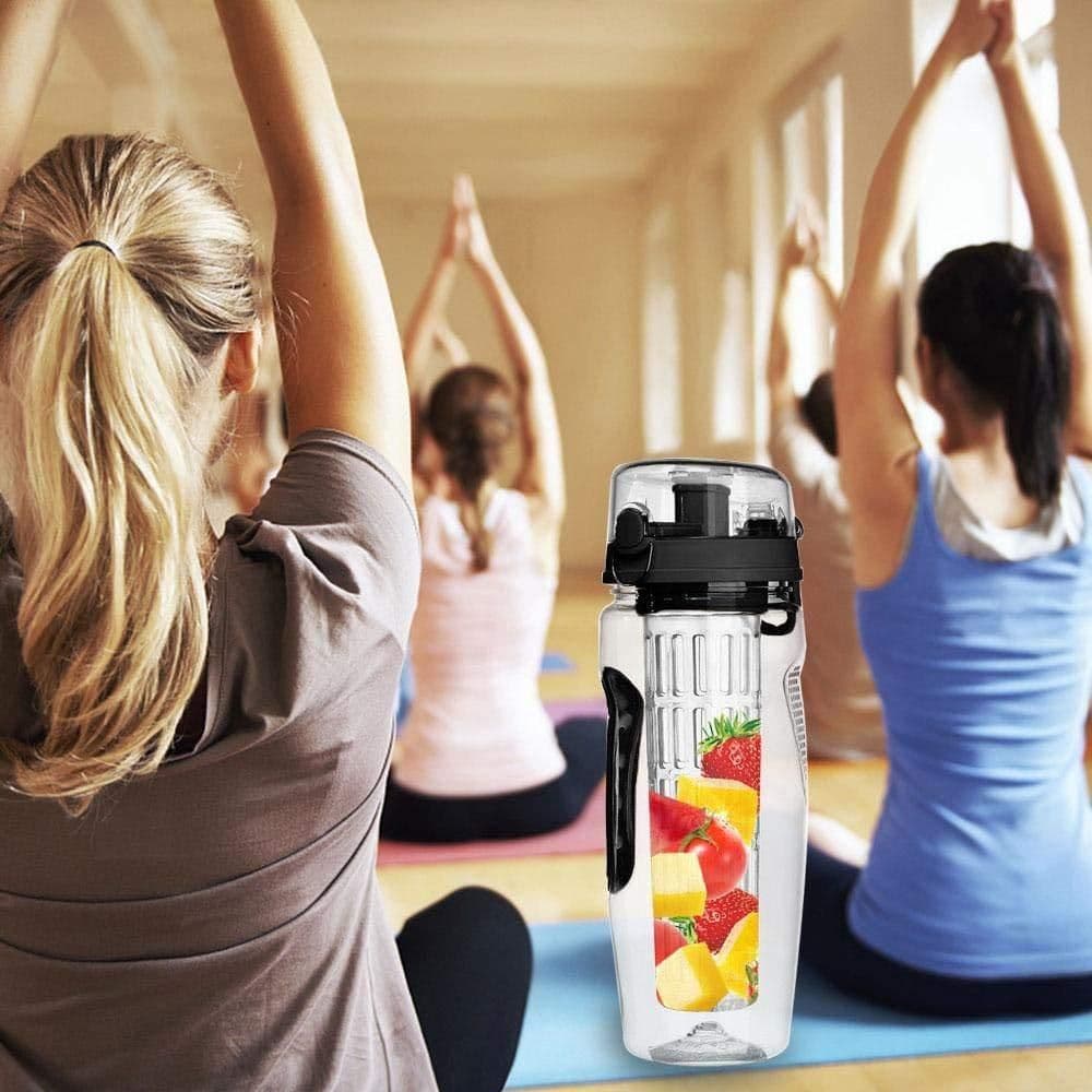 image-1000ml Water Fruit Bottle BPA Free Plastic Sport Fruit Infuser Water Bottles With Infuser Juice Shaker Drink Bottle Of Water