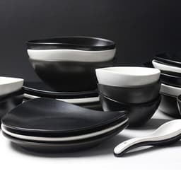image-Ceramic Japanese Bowls Are Beautiful And Cute. Irregular Household 5-inch Bowls And Plates Single
