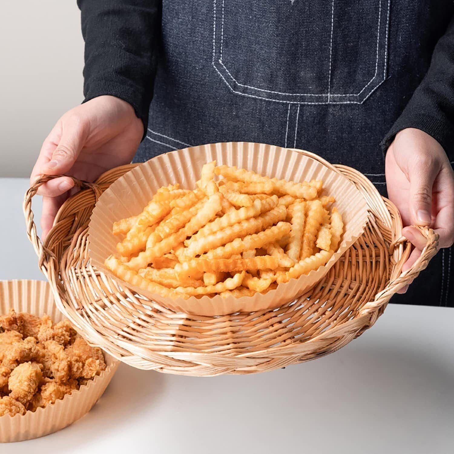 image-Air Fryer Disposable Paper Liner Non-stick Disposable Liners, 200PCS Air Fryer Disposable Paper Liners, 6.3In Round Air Fryer Parchment Paper