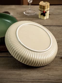 image-Vintage Ceramic Stir-fry Plate Salad Plate Slightly Concealer