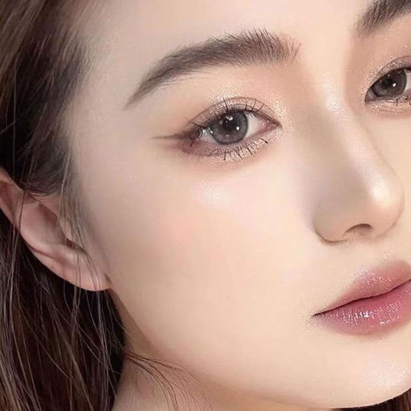 image-Very Fine Liquid Eyebrow Pencil Which Is Not Easy To Make Up