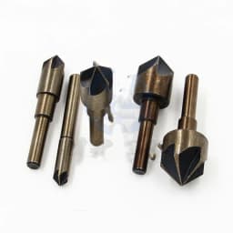 image-British Baked Yellow High Speed Steel Round Handle Five-blade Chamfering Device