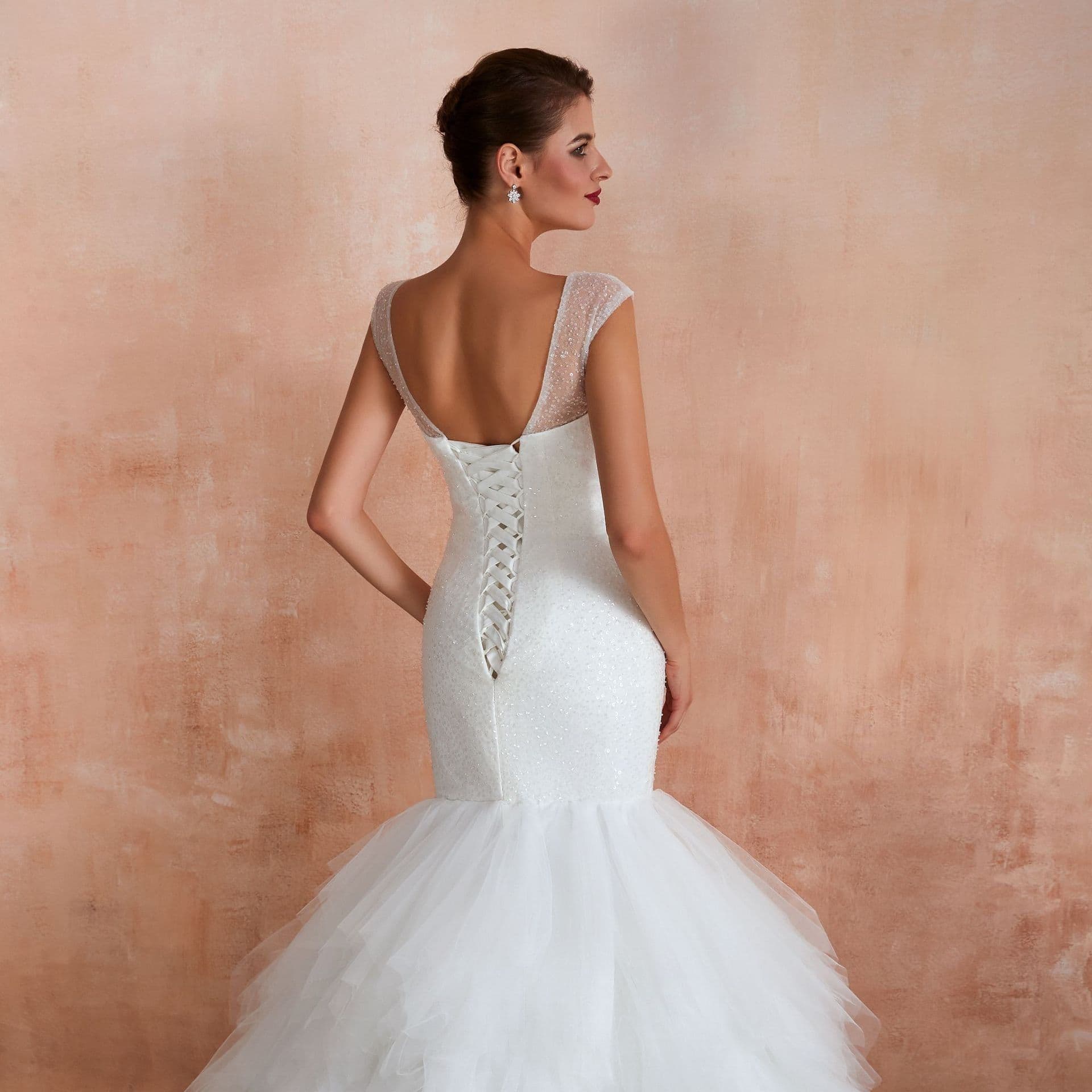image-New Fishtail Skirt Wedding Dress Big Tail Bride Female Lead Yarn Mermaid Waist Backless V-Neck Customization