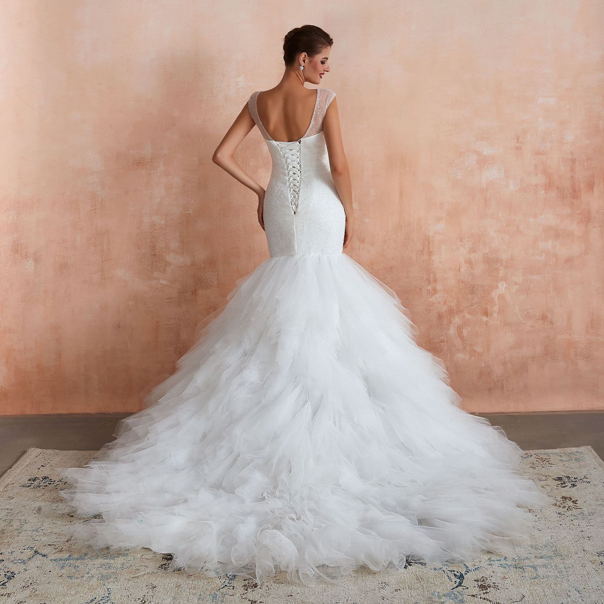 image-New Fishtail Skirt Wedding Dress Big Tail Bride Female Lead Yarn Mermaid Waist Backless V-Neck Customization