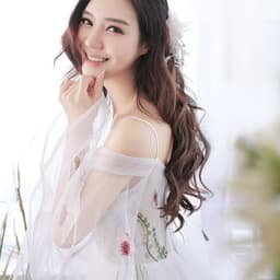 image-Retro Bridal Gown Super Fairy Bride Tailed Out Yarn Light Wedding Dress