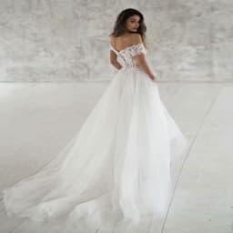image-The New Lace Light Wedding Dress Is Elegant, Simple And Thin